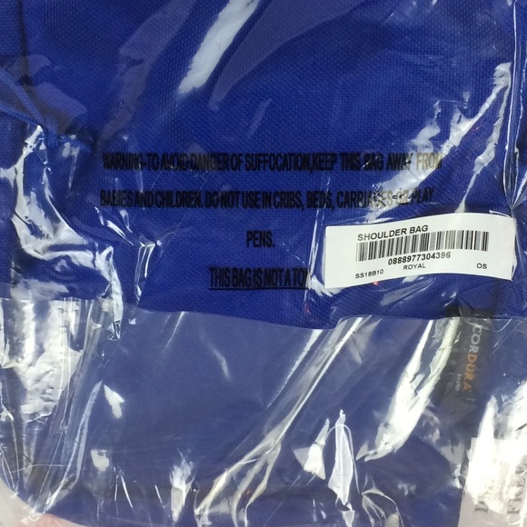 Supreme Shoulder Bag Royal Blue SS18 NWT Brand Ne. - Picture 3 of 3